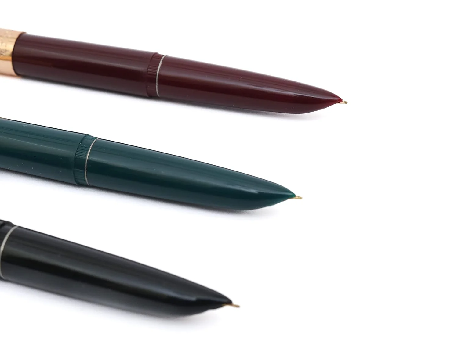 Hero Pen 332 Original Fountain Pen Set – Iridium Nib, Gold Cap, Black, Green, and Maroon (Pack of 3) - Image 2