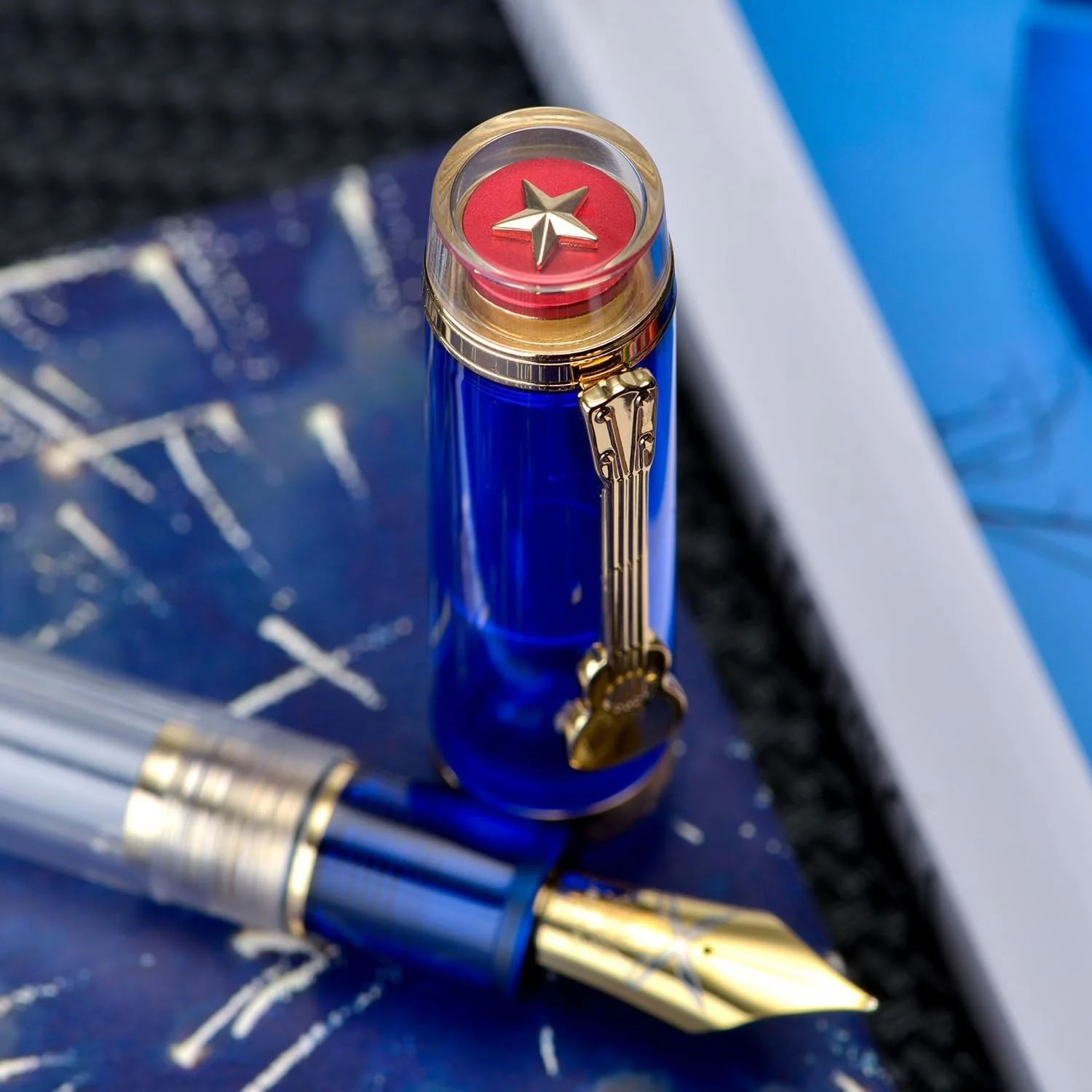 Jinhao 1935 Fountain Pen Tiandao Series - Fine Nib, Blue With Clear Transparent Acrylic Body And Gold Guitar Clip With Large Converter - Image 2