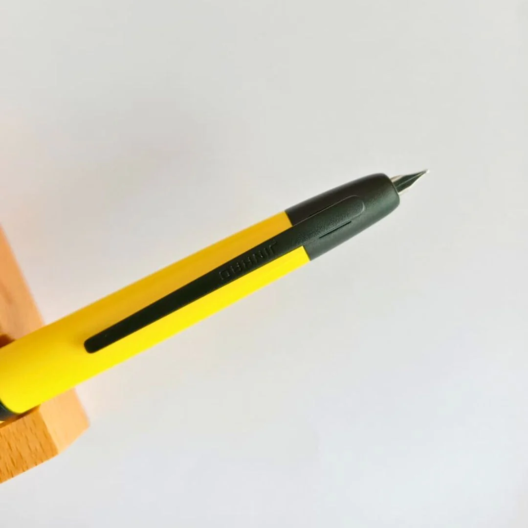 Jinhao 20 Press Retractable Fountain Pen –Lemon Yellow Colors – Plastic Body (Black clip) -  Fine & Extra Fine Nib with Converter – Smooth Writing Daily Pen (No Ink Included) - Image 5