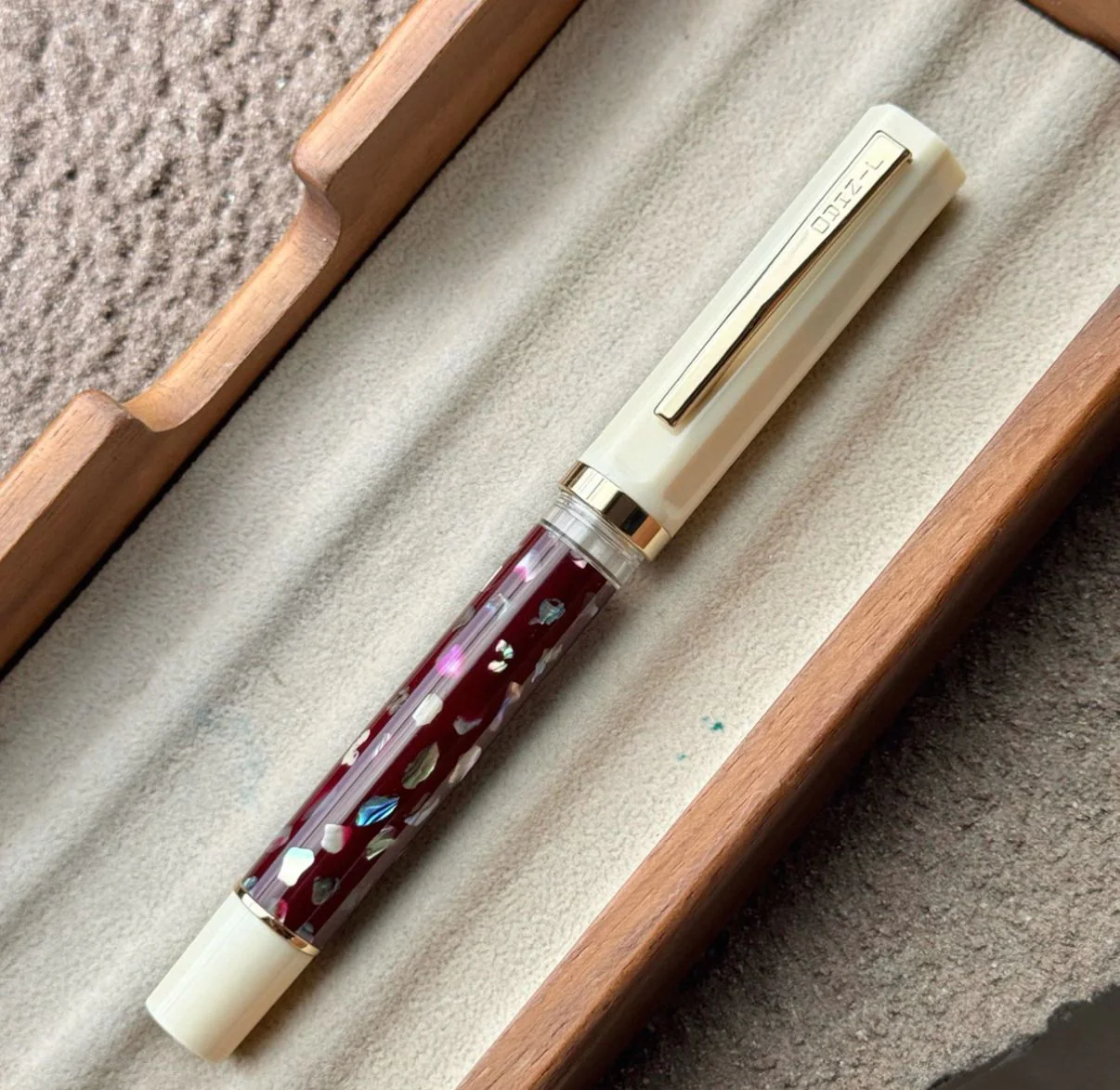 Jinhao 58 Shell Carving Fountain Pen – Fine Nib (Variants Color) - Image 12