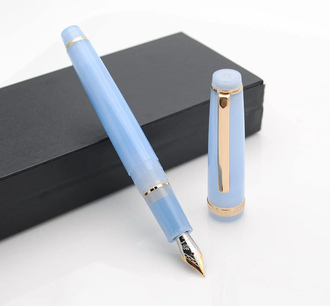 Jinhao 82 Transparent Acrylic Fountain Pen with Gold Clip, Iridium Fine Nib & Ink Converter – Light Blue - Image 3