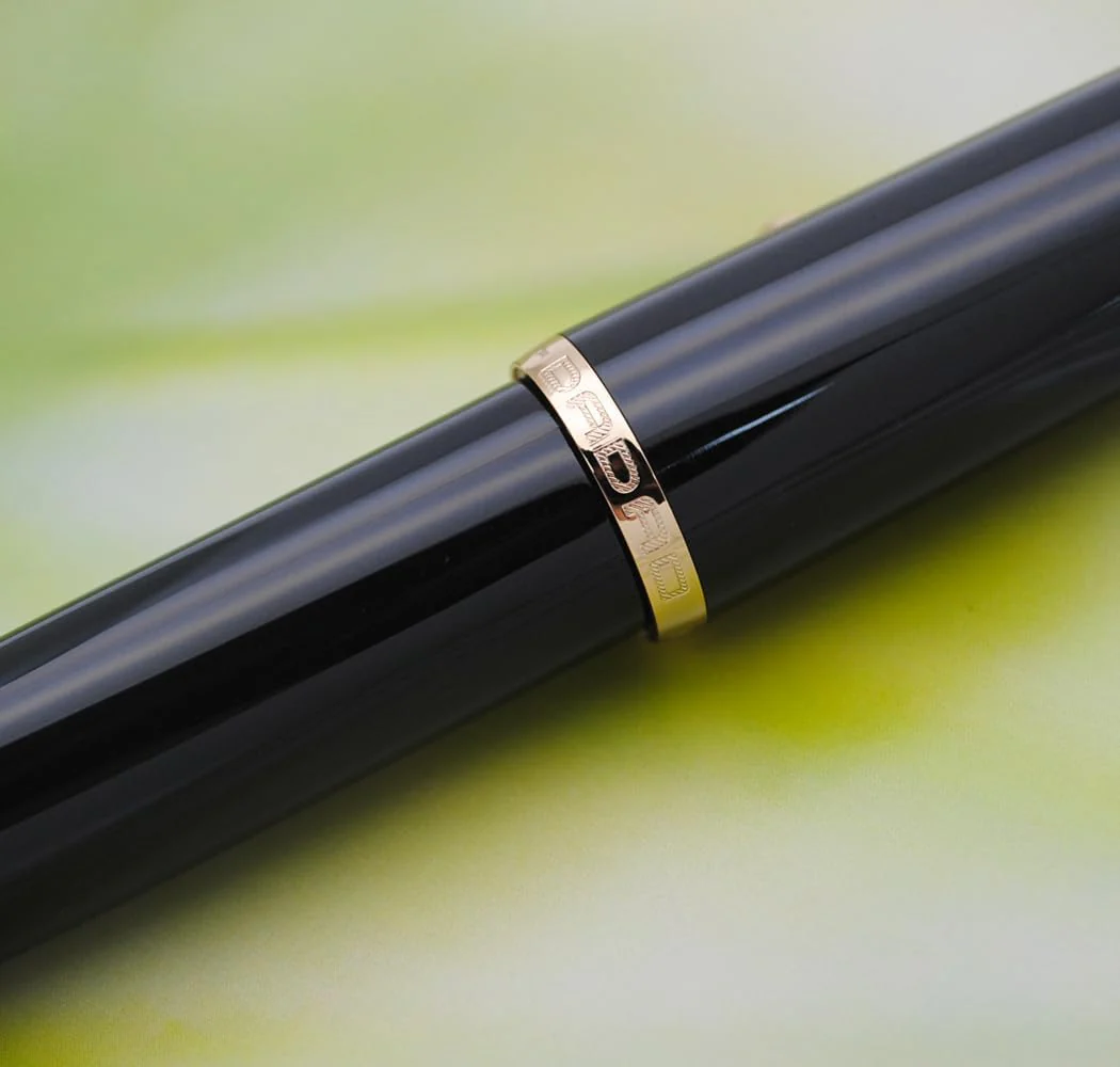 Jinhao 9019 Dadao Series Fountain Pen – #8 Medium Nib, Black Acrylic Barrel with Gold Trim And Large Ink Converter - Image 5