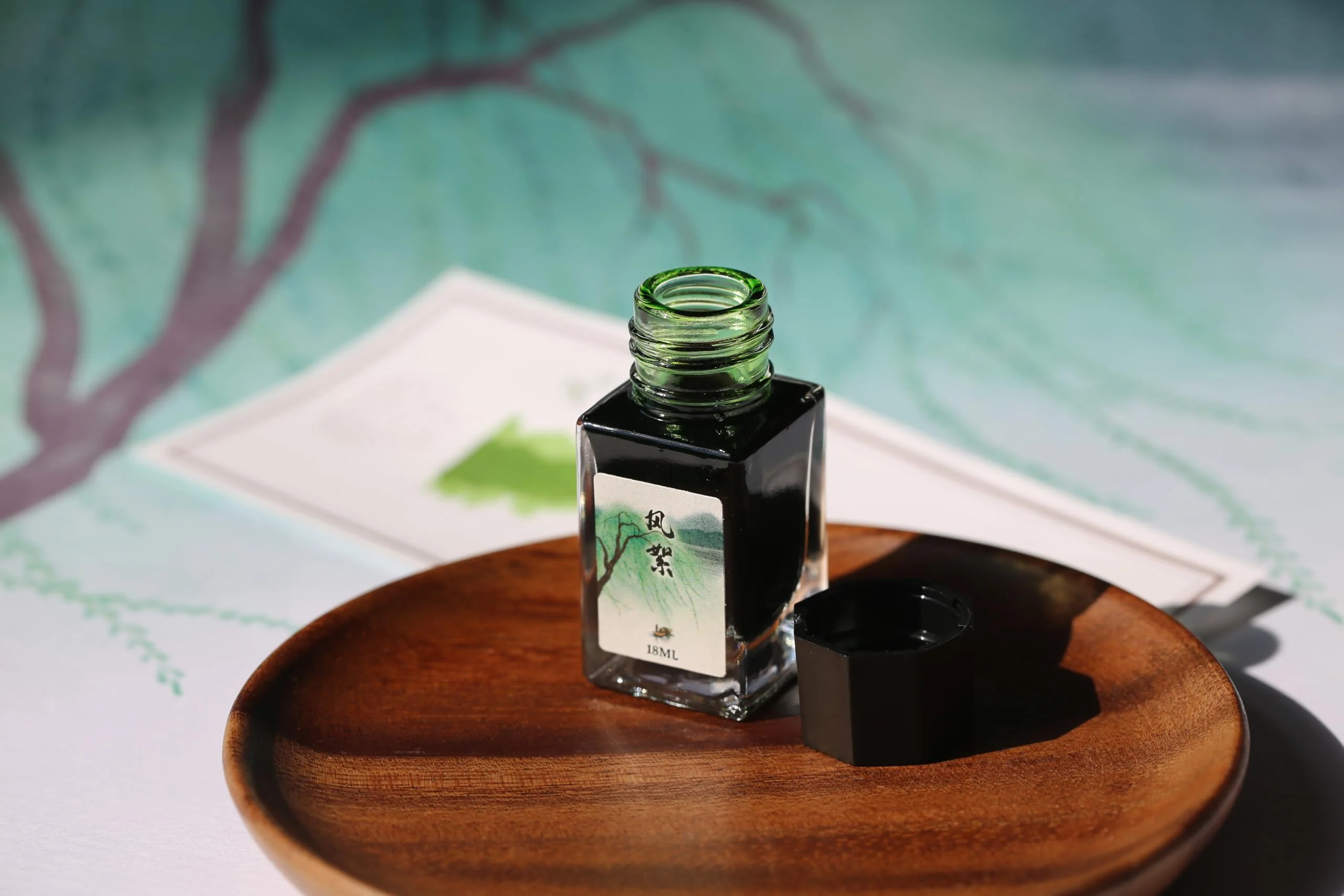 Moonman 18ml Glass Bottle Fountain Pen Colour Ink, No Blocking, Non Carbon Dye, Classic Designed Bottle Ink (Grass Green) - Image 3