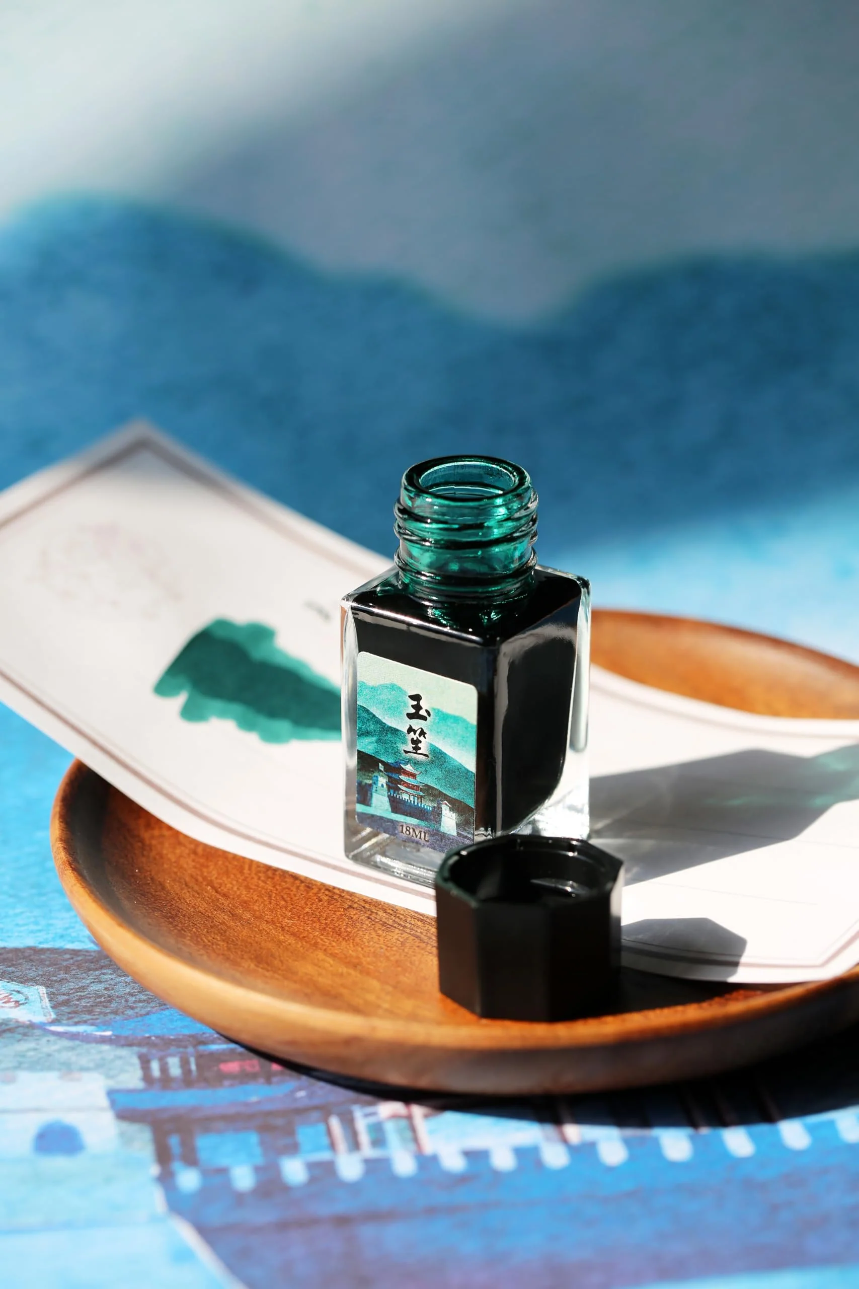 Moonman 18ml Glass Bottle Fountain Pen Colour Ink, No Blocking, Non Carbon Dye, Classic Designed Bottle Ink (Forest Green) - Image 3
