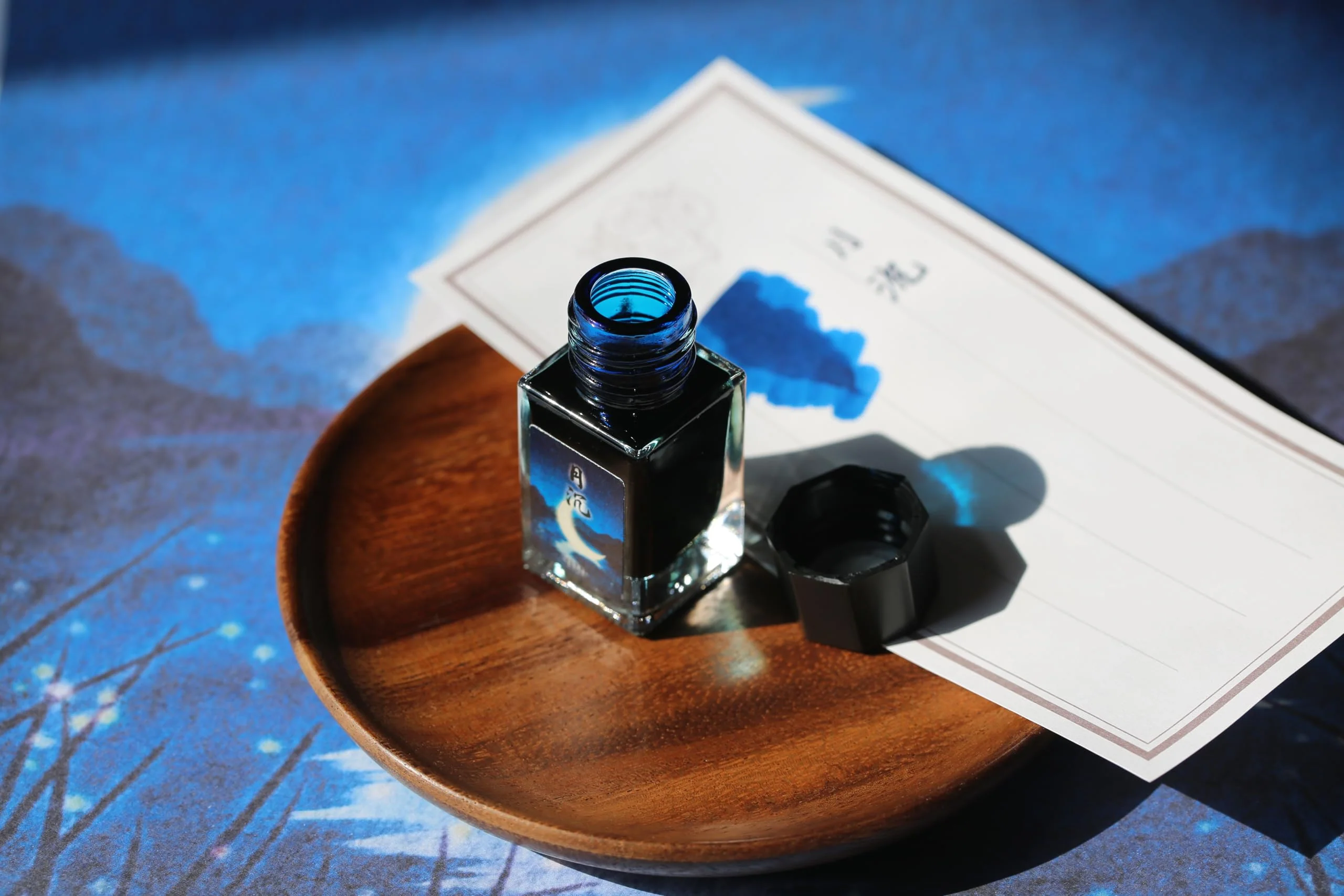 Moonman 18ml Glass Bottle Fountain Pen Colour Ink, No Blocking, Non Carbon Dye, Classic Designed Bottle Ink (Navy Blue) - Image 6