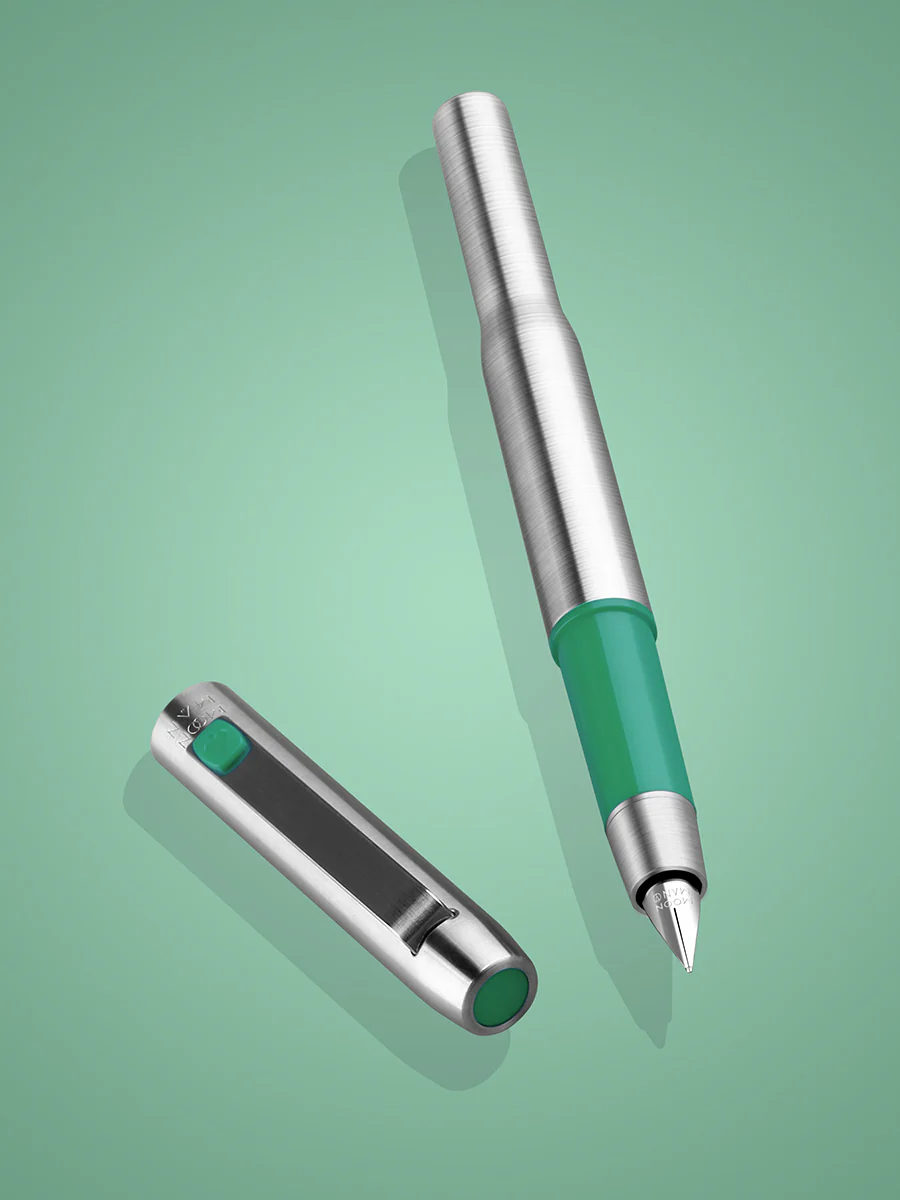 Moonman B25 Spades Ares Fountain Pen – Fine Nib (0.5mm), Stainless Steel - Image 12