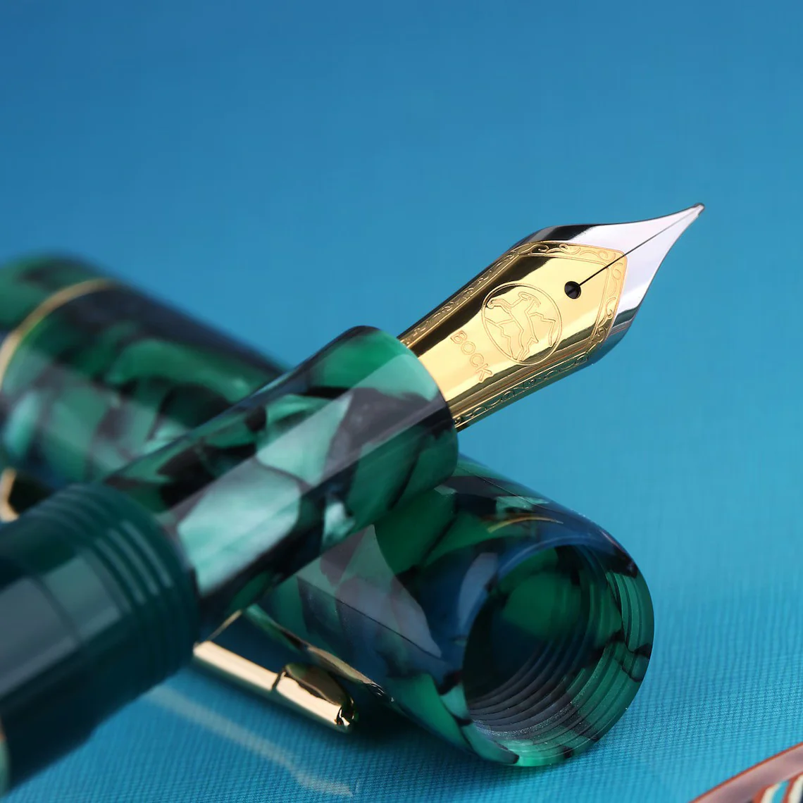 Moonman M700 Fountain Pen – BOCK Fine Nib, Acrylic Writing Pen with Converter - Image 2