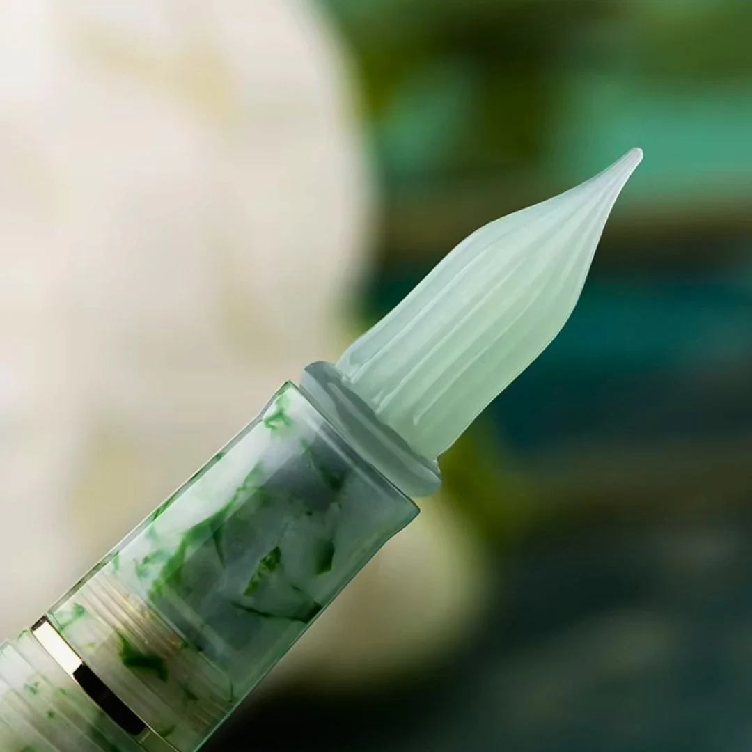 Moonman N8 Dual-Use Fountain & Glass Dip Pen – Jade Green Resin Body, Bent Nib, Compact Design - Image 3