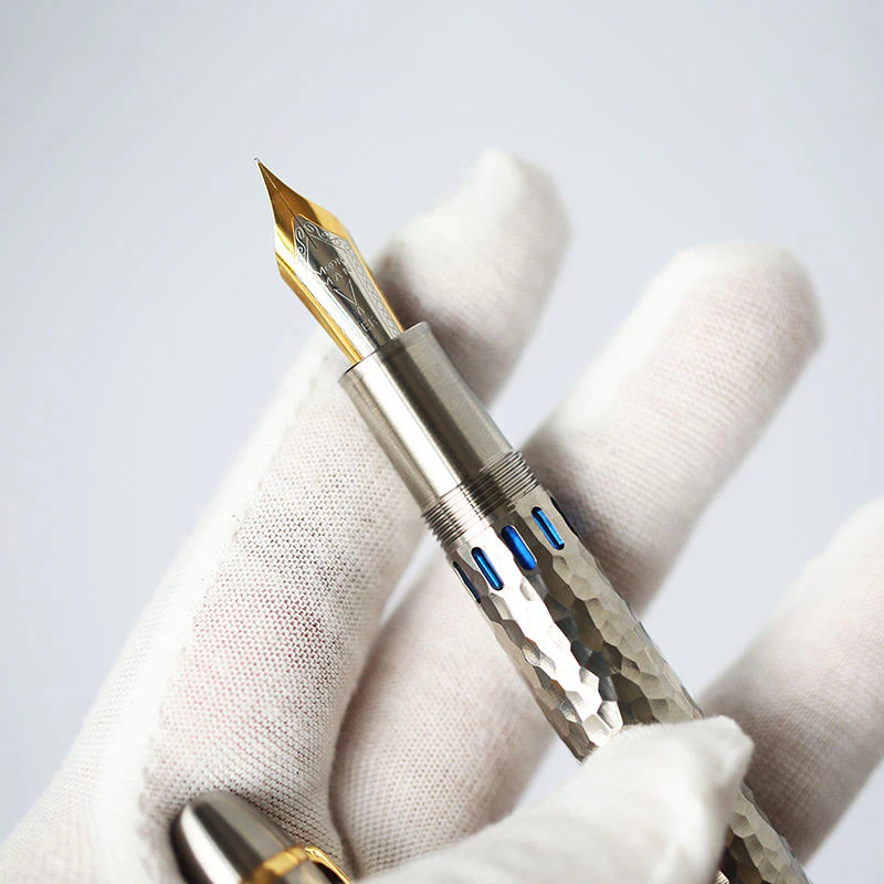 Moonman P136 Titanium Alloy Piston Fountain Pen - Lightweight Premium Writing Instrument with Optional Gold Nib - Image 4