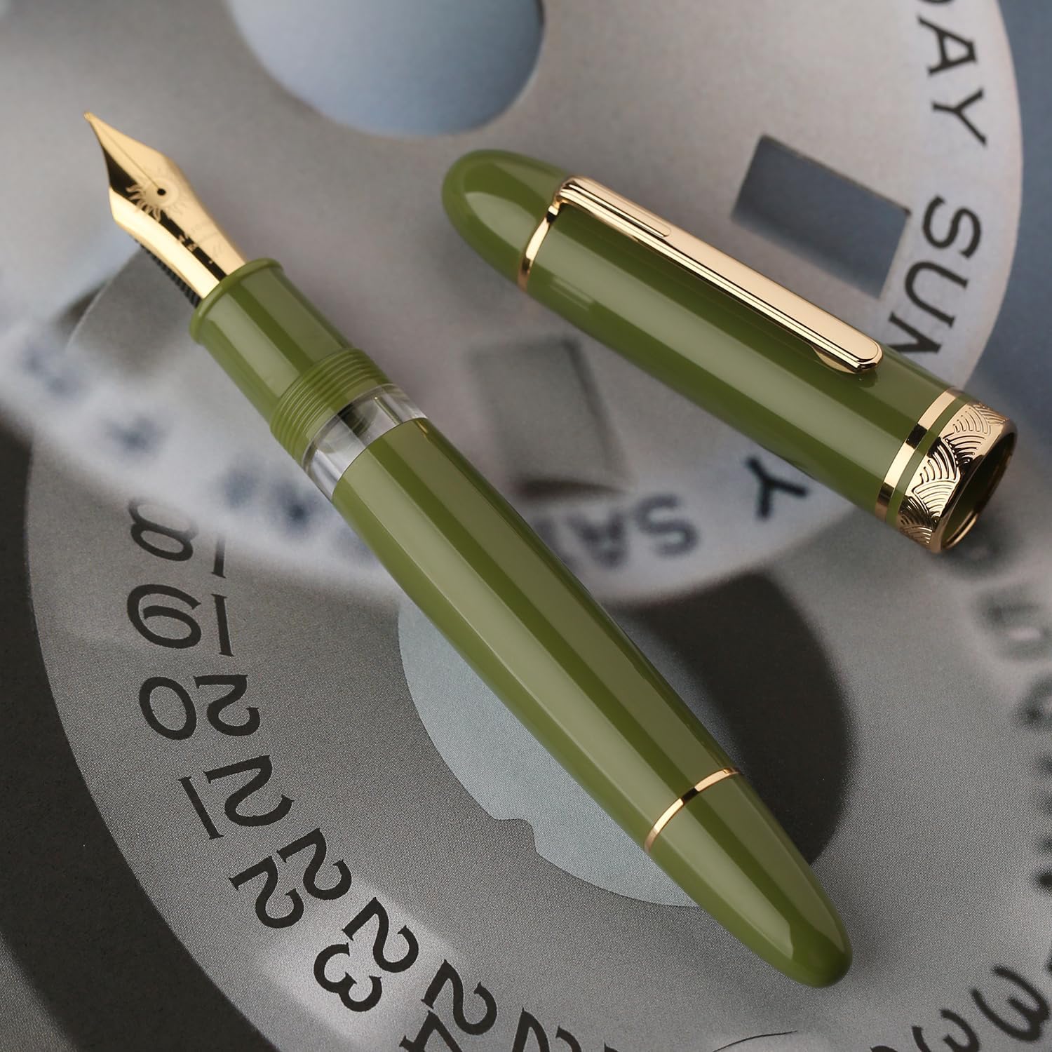 Moonman P140 Piston Fountain Pen – Green Resin | Size #8 Fine/Medium Nib | Brass Piston System | Box - Image 4