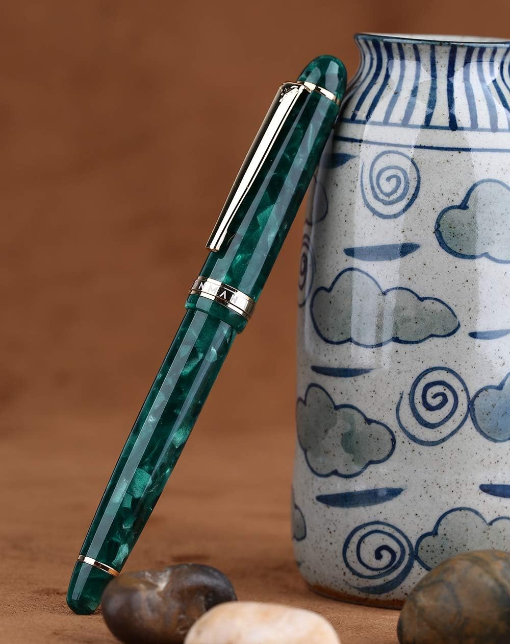 Moonman S3 Fountain Pen, Iridium Fine Nib, Gold Trim and Clip, Green Marble - Image 6
