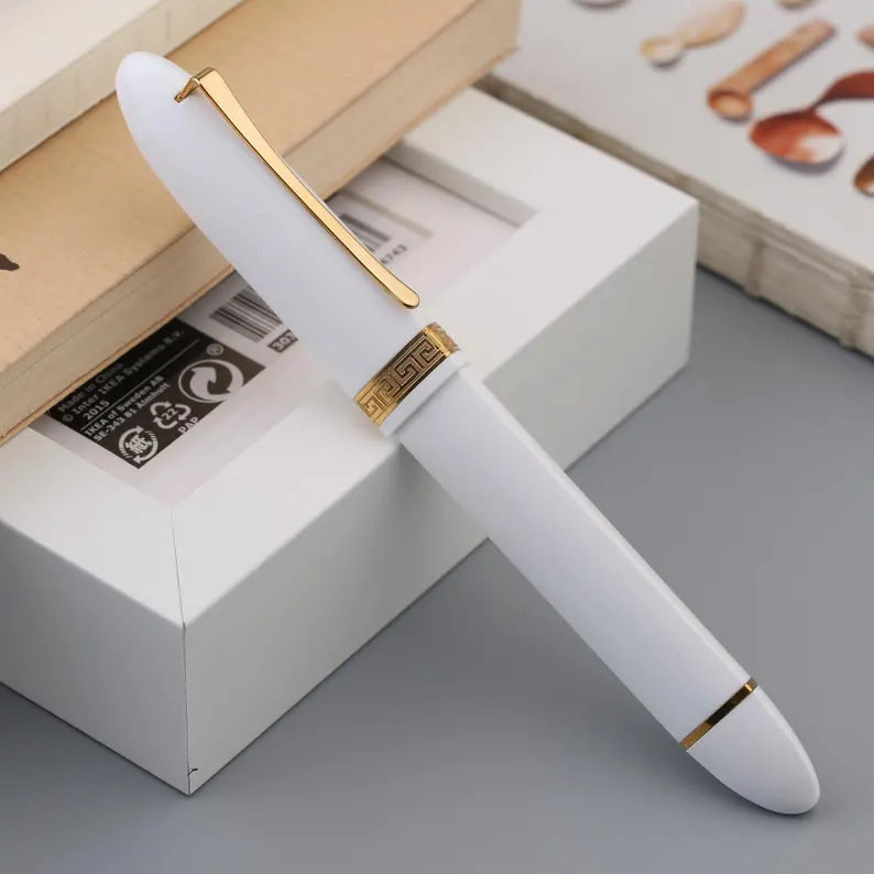 Moonman V60 Triangular Piston Rollerball Pen – Ergonomic Fine Writing Instrument with Resin Body & Gift Box - Image 4