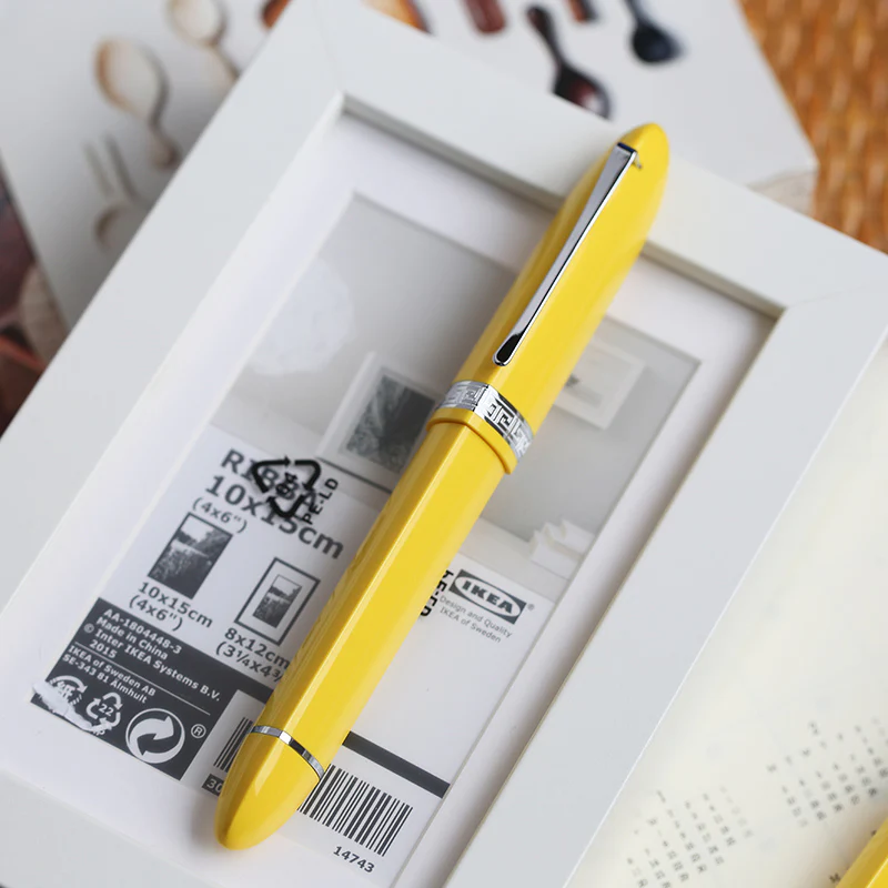 Moonman V60 Triangular Piston Rollerball Pen – Ergonomic Fine Writing Instrument with Resin Body & Gift Box - Image 8