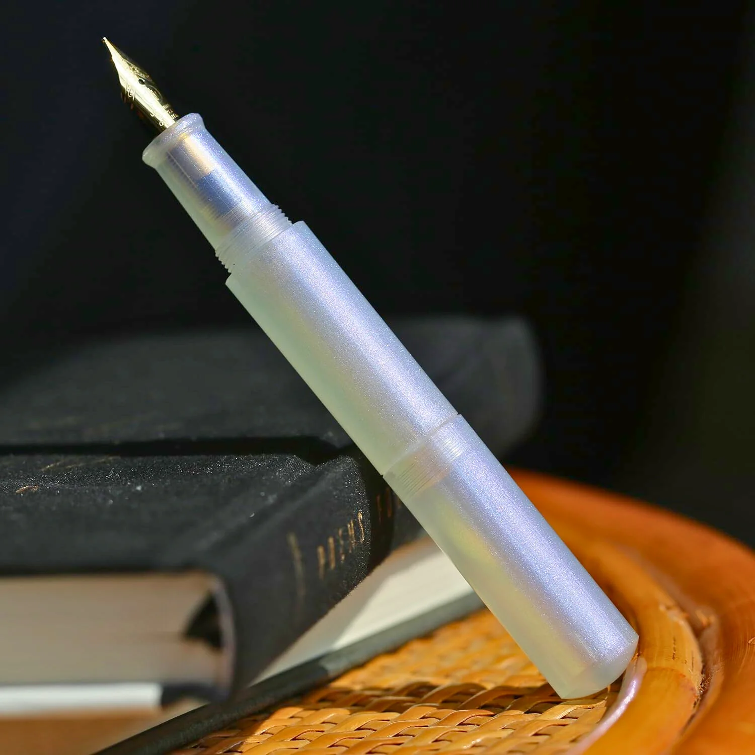 Moonman Wancai Mini Eyedropper Fountain Pen, Fine Nib, Pearl Blue Resin, Pocket-Size Travel Pen - Image 4