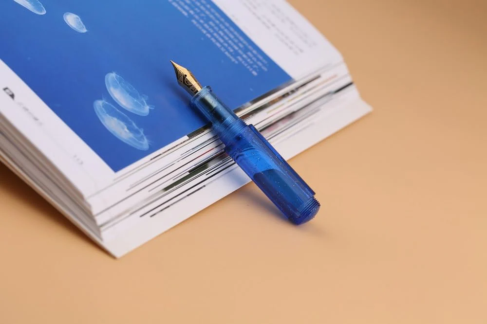 Moonman Wancai Mini Fountain Pen, Iridium Extra Fine Nib Starry Blue Acrylic Travel Pocket Pen, short Size Eyedropper Ink Bottle Filling - Image 5