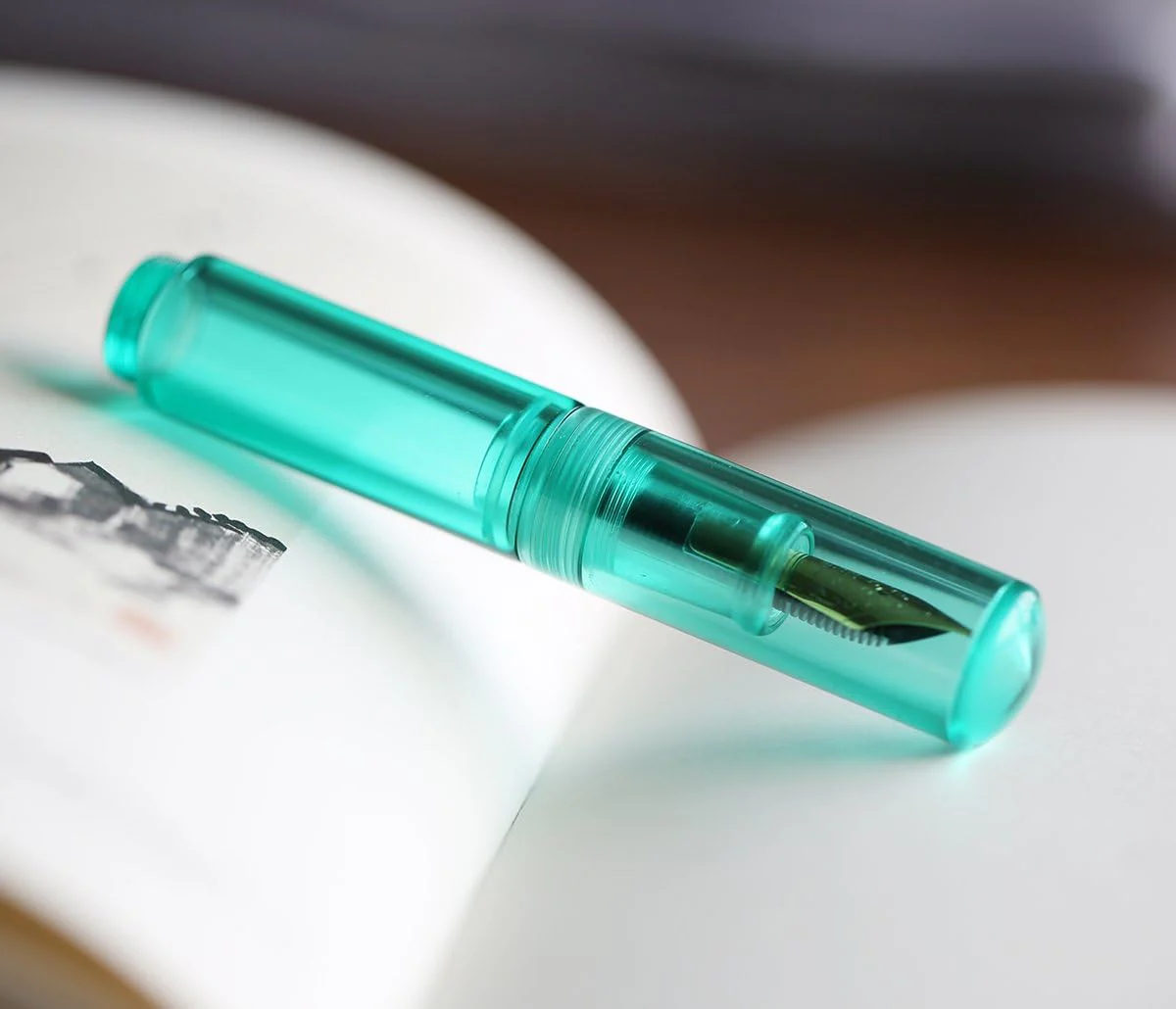 Moonman Wancai Mini Transparent Pocket Fountain Pen - Fine Nib (Green) - Image 3