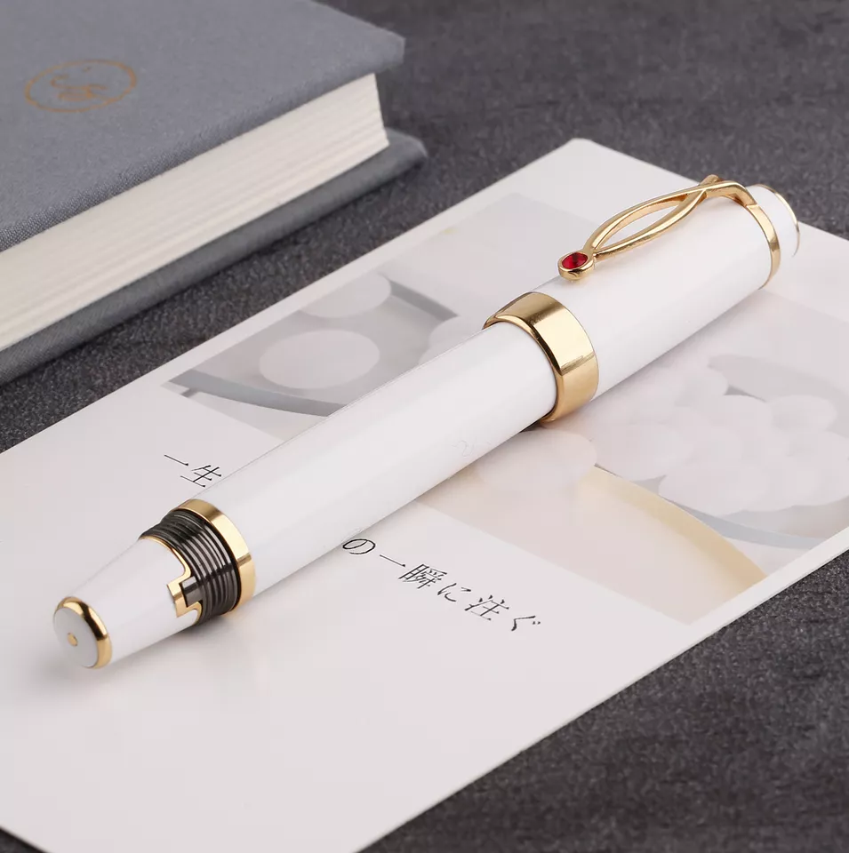 Moonman X1 Retractable Fountain Pen - White Resin, Extra Fine Nib with 6 Black Ink Cartridges - Image 3