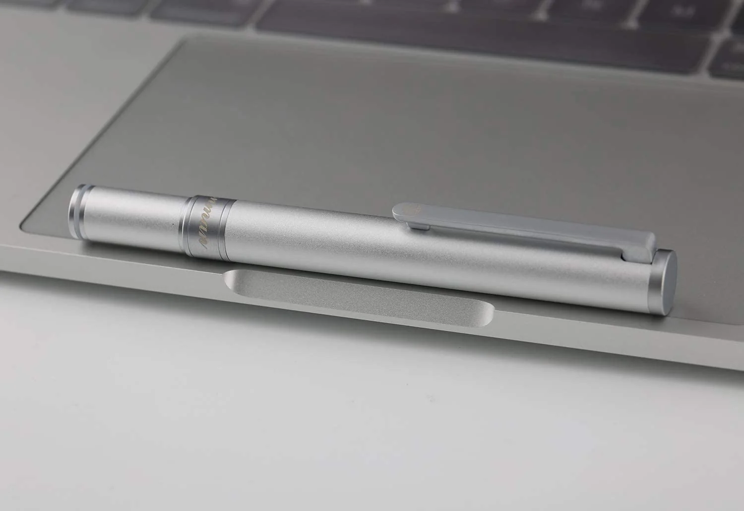 Moonman N1 Aluminum Alloy Fountain Pen – Fine & Extra Fine Iridium Nib, Compact Silver Pocket Pen with Ink Cartridges - Image 4