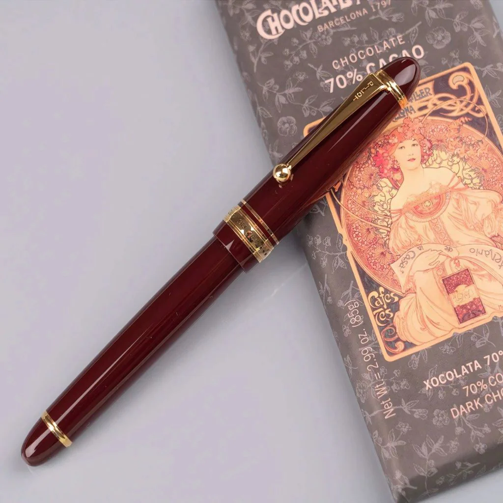 Pilot Custom 743 Fountain Pen – Maroon Barrel with 14K Gold Medium Nib, Luxury Resin Body, Con-70 Converter  – Made in Japan - Image 3