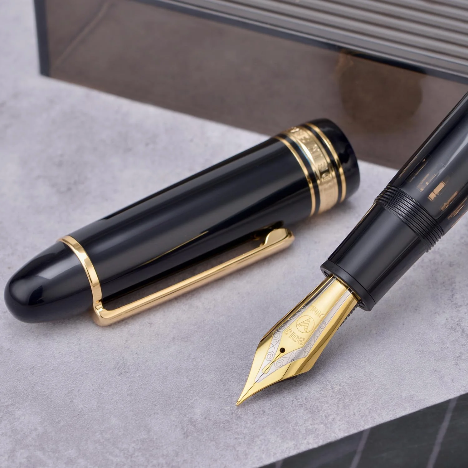 WingSung Junlai 930 Round Top Acrylic Fountain Pen – Broad #9 Nib, Gold Trim, Piston Filling System, Smooth Writing Pen - Image 12